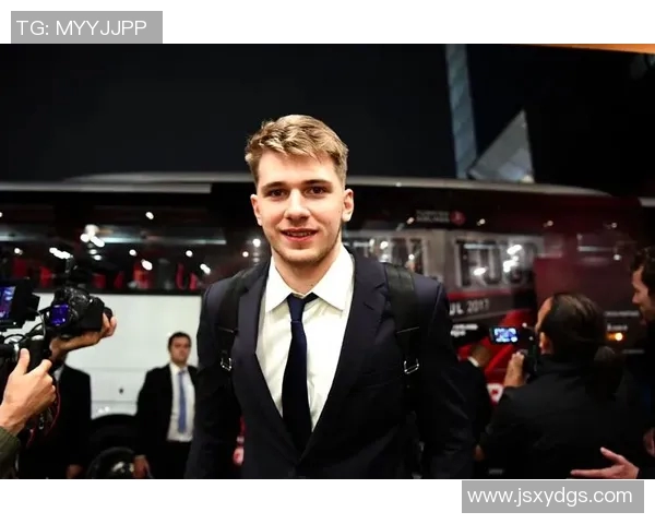 全球最帅足球明星盘点颜值与球技并存的魅力球员