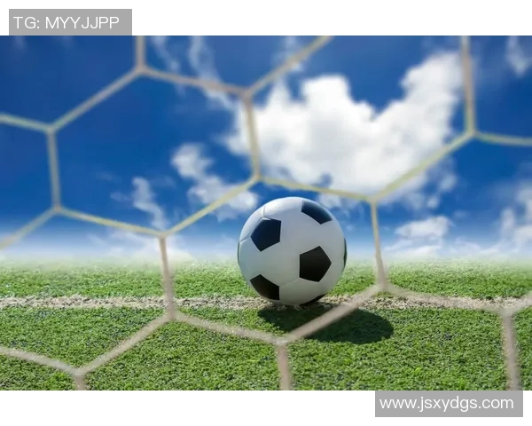 尽享足球魅力52位明星壁纸带你领略绿茵场上的风采与激情