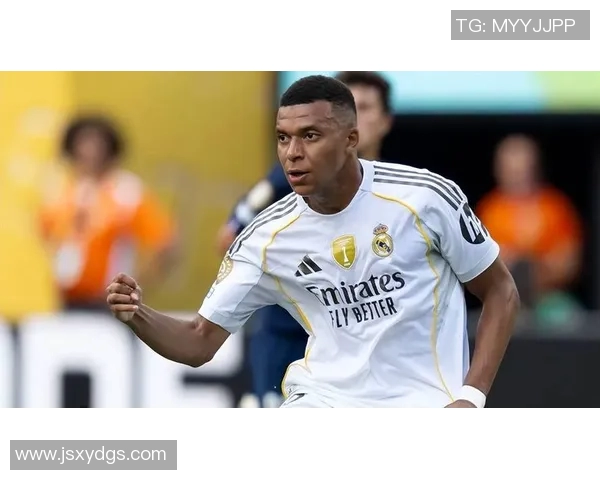 揭秘哪个足球明星因其老板身份而备受关注的背后故事与成就 揭秘哪个足球明星因其老板身份而备受关注的背后故事与成就