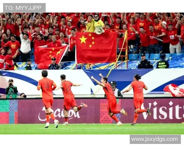 玫瑰与足球明星的完美结合打造独特壁纸风格让你的桌面焕然一新